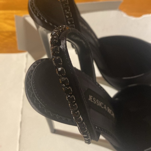 New without tag Black satin Jessica Rich heels - Picture 6 of 6